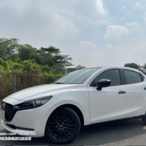 Mazda 2 sơn mâm đen tuyền khói 