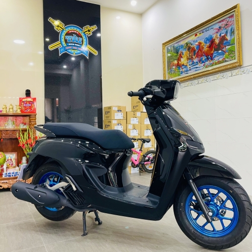 STYLO full đen bóng phale + mâm hyper xanh 