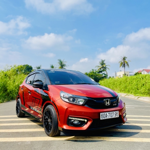 Honda Brio – Sơn mâm đen - thân xe đỏ