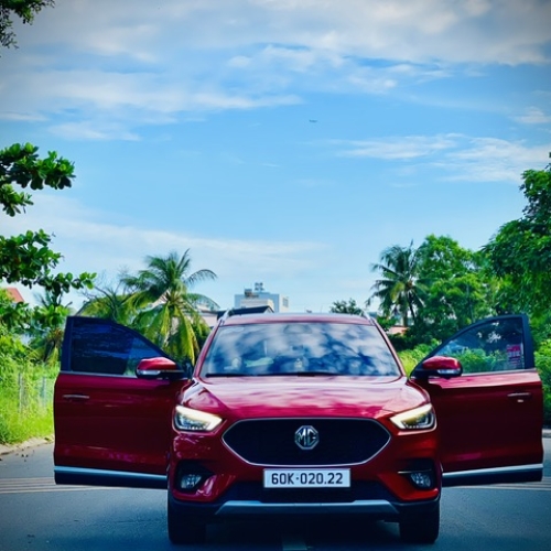 MG-ZS màu đỏ Bảo Dưỡng 